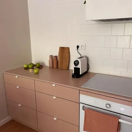 Zwirn, Free Parking, 24/7 Access Apartment