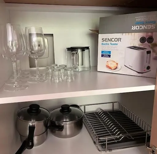 Zwirn, Free Parking, 24/7 Access